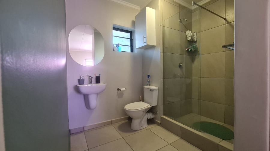 To Let 1 Bedroom Property for Rent in Belhar Western Cape